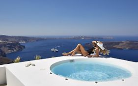Olia Villas & Suites